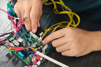 Ingegneri elettrici Ingegneri elettrici